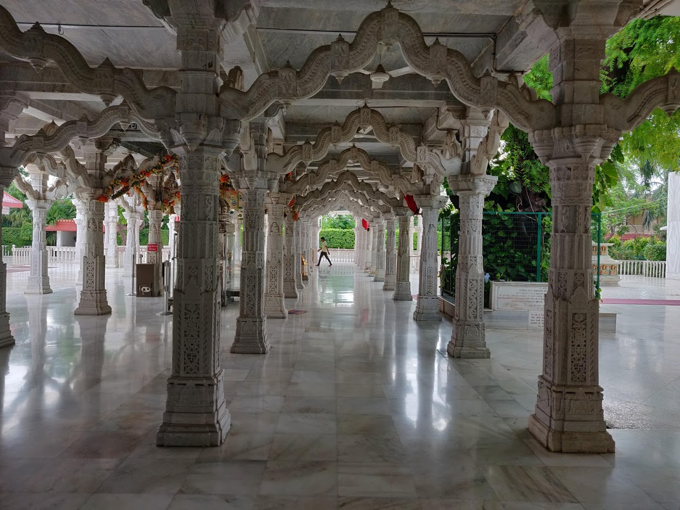 Jain Mandir Dadabari